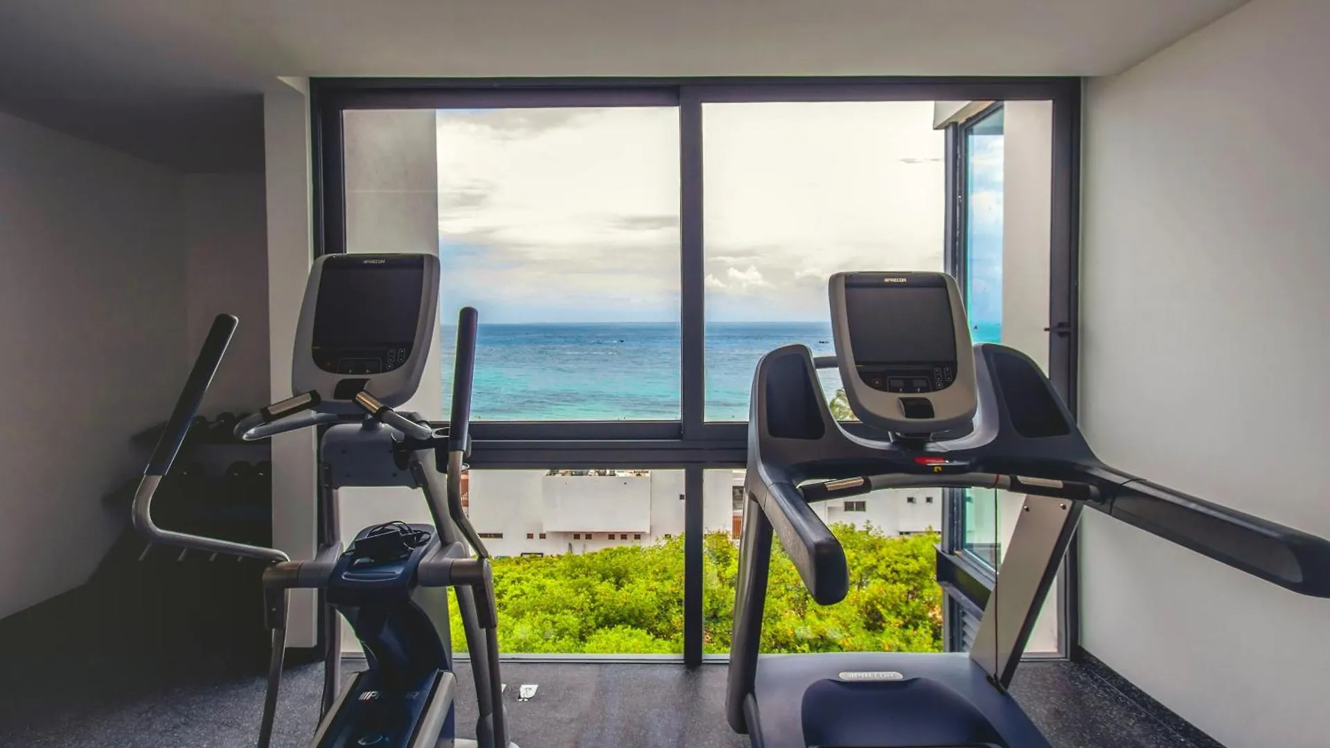 Luxury 2 Bedroom Condo With Private Jacuzzi & Bbq - At Cruz Con Mar - Maricruz Playa del Carmen Mexico